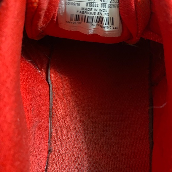 Red and grey Mens Nike shoes - Picture 4 of 4